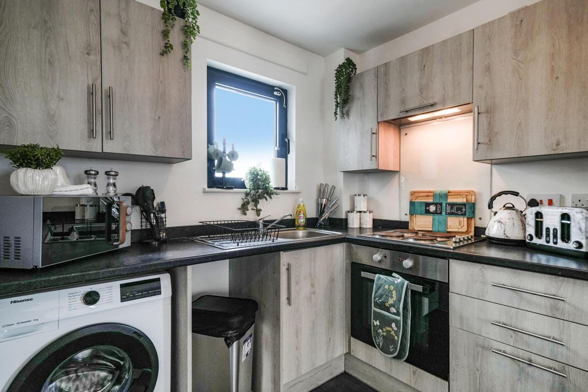 One And Two Bed Apartments Slough Near Heathrow Colnbrook Bagian luar foto