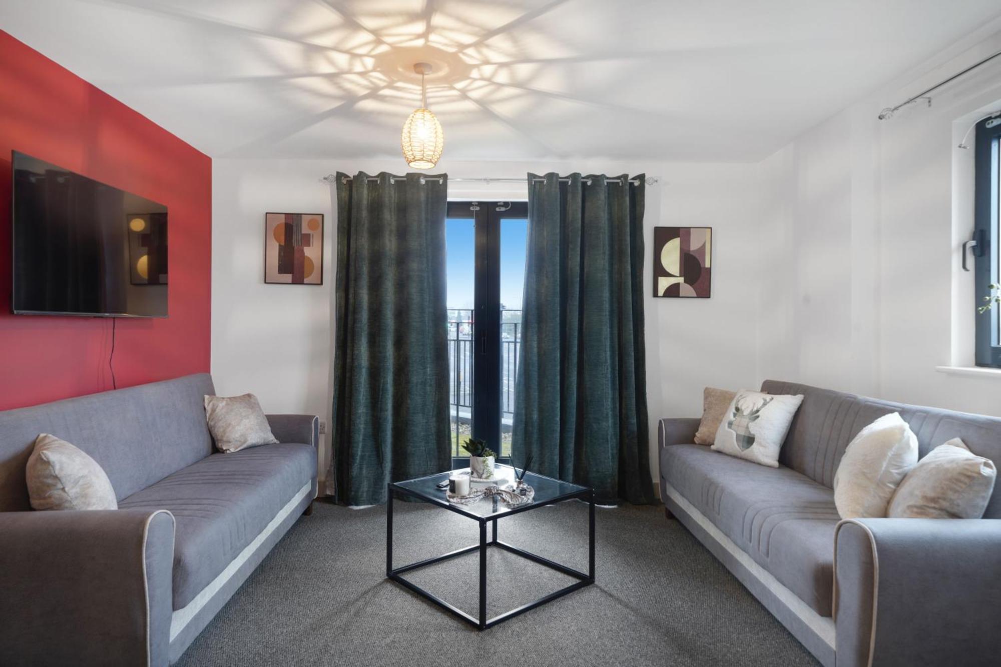 One And Two Bed Apartments Slough Near Heathrow Colnbrook Bagian luar foto
