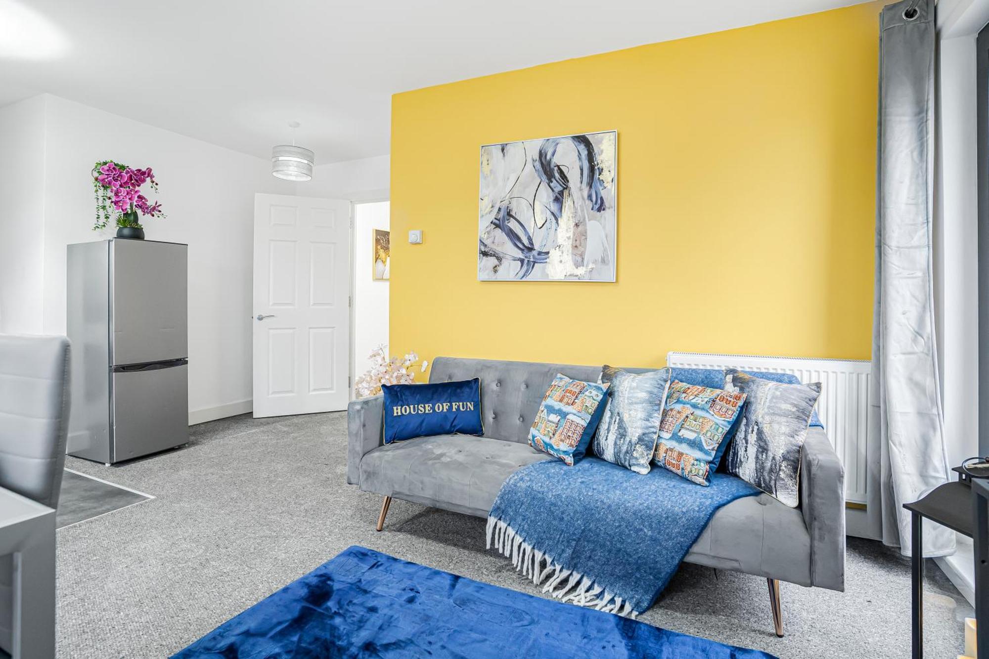 One And Two Bed Apartments Slough Near Heathrow Colnbrook Bagian luar foto