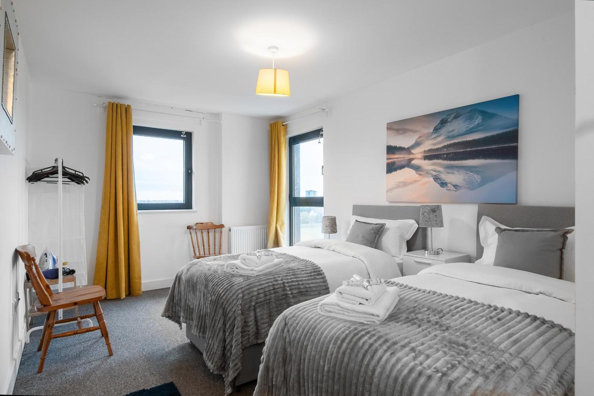 One And Two Bed Apartments Slough Near Heathrow Colnbrook Bagian luar foto